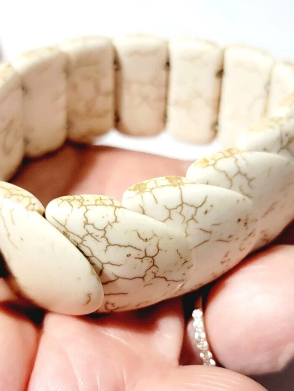Elegant Layered Stone Stretch Bracelet Creamy White Brown Statement gbr-5